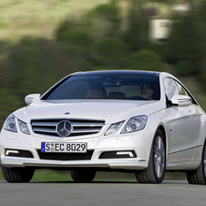 Mercedes-Benz E Coupé 220 CDI BlueEfficiency Auto