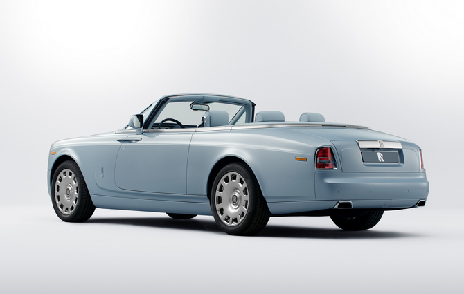 Phantom Drophead Coupe inspirado na Art Deco