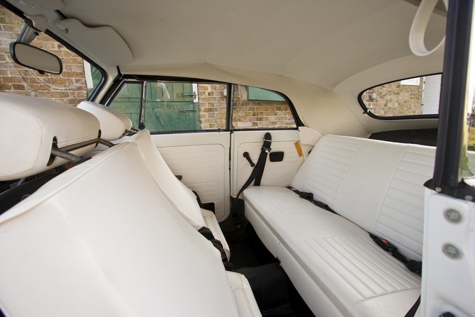 Volkswagen Beetle Triple White Edition