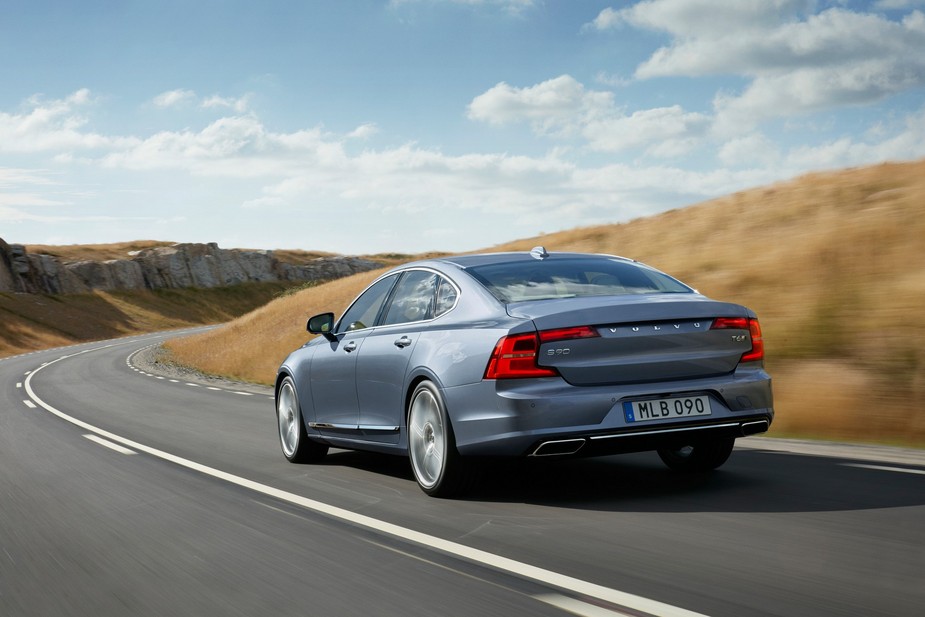 Volvo S90 T6 AWD Momentum Geartronic