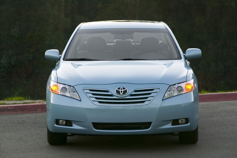 Toyota Camry XLE 5-Spd AT