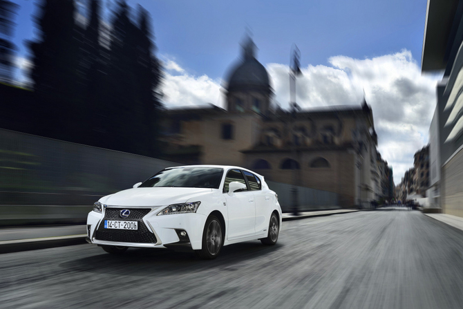 Lexus CT 200h Luxury