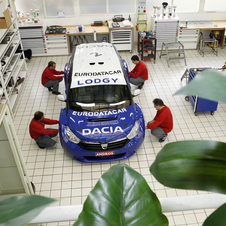 Dacia unveil MPV race car