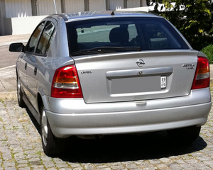 Opel Astra Saloon 2.2 Automatic