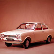 Escort 1300 Saloon