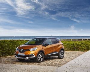 Captur Energy TCe Exclusive XMOD