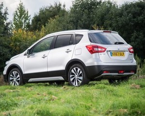 S-Cross 1.6 DDiS GLX 4WD