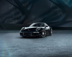 911 Carrera 4 Black Edition