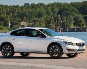 S60 Cross Country D4 Pro Geartronic