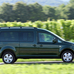 Volkswagen Caddy 1.6 TDI Startline vs Peugeot Partner Tepee HDi FAP Esplanade