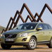 Volvo XC60 DRIVe Kinetic vs Volvo XC60 T8 PHEV Momentum AWD Geartronic